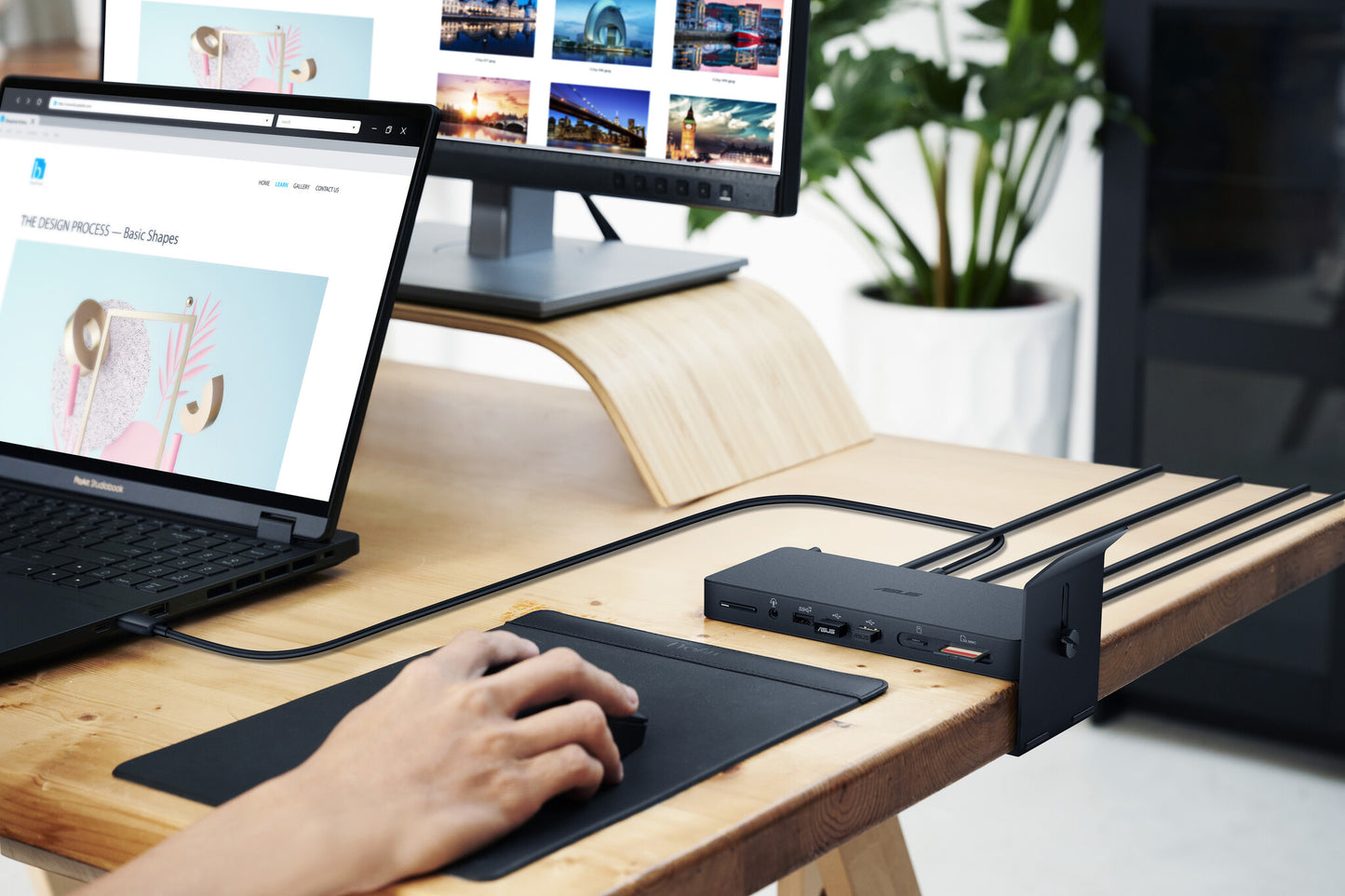 ASUS Triple 4K Thunderbolt 4 Dock DC500 Kabel Svart