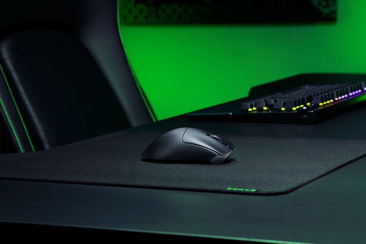 Razer DeathAdder V3 HyperSpeed datormöss Spela högerhand RF Wireless + USB Type-C Optisk 26000 DPI