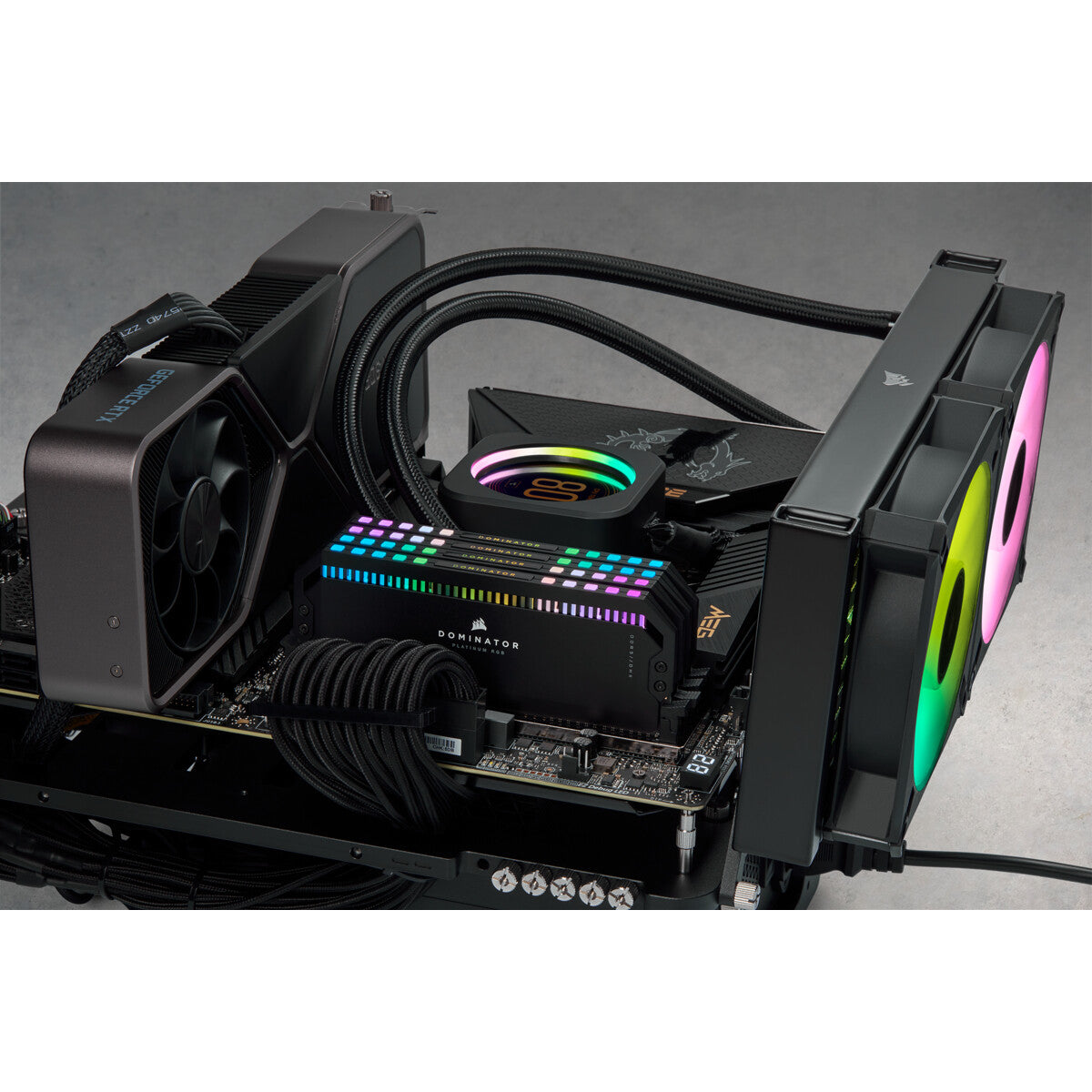 Corsair Dominator CMT64GX5M4B6200C32 RAM-minnen 64 GB 4 x 16 GB DDR5 6200 MHz