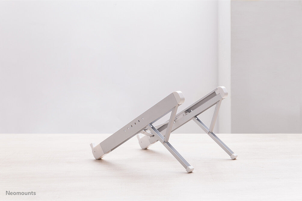 Neomounts NSLS010 Ställ för bärbara datorer Ställ till bärbara datorer Silver 43,2 cm (17")