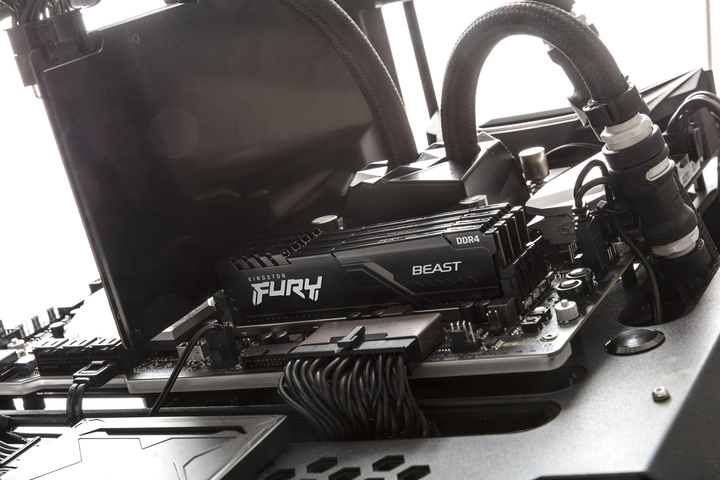 Kingston Technology FURY Beast RAM-minnen 128 GB 4 x 32 GB DDR4 3200 MT/s 288-pin DIMM