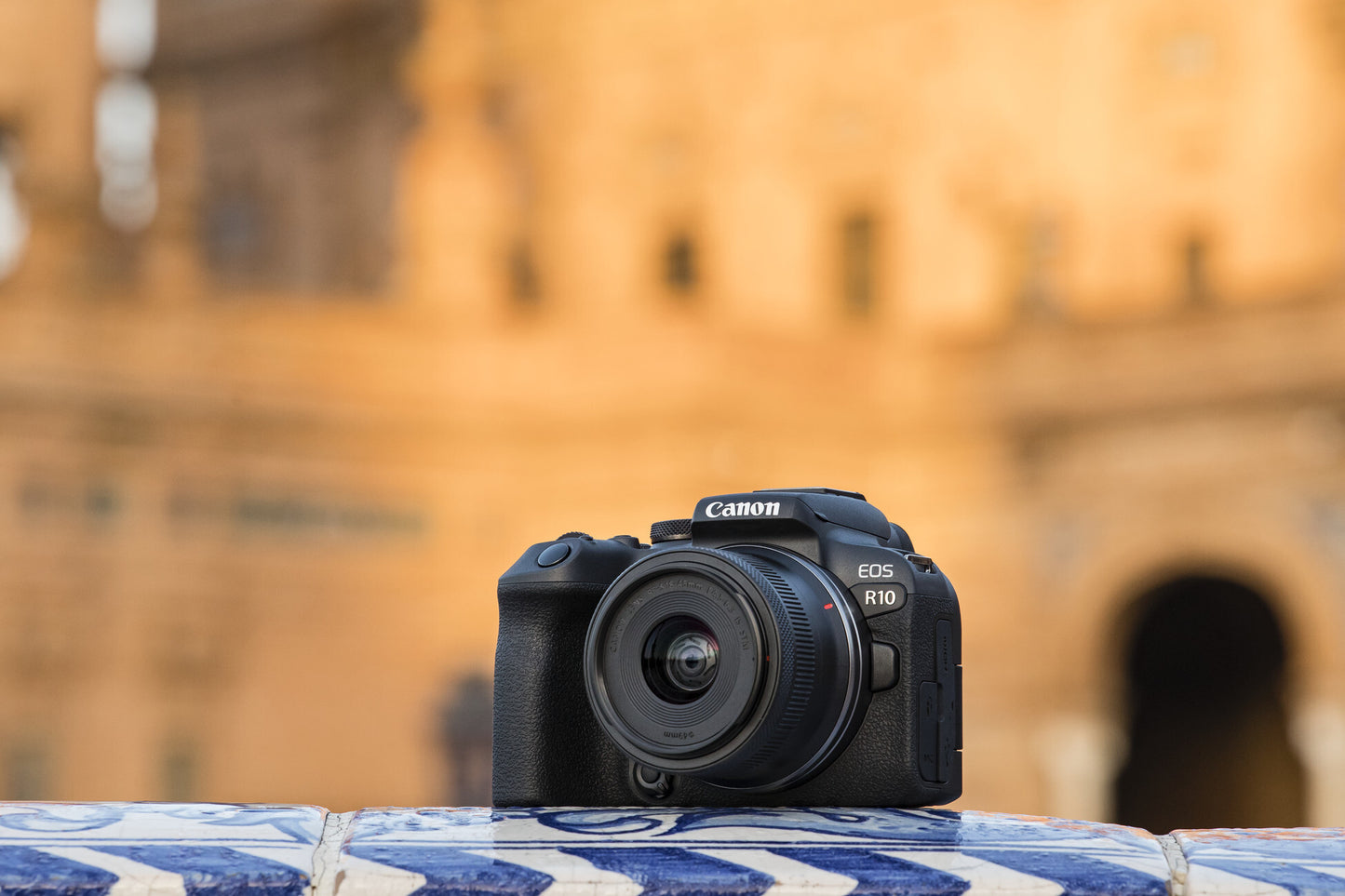 Canon EOS R10 MILC-hus 24,2 MP CMOS 6000 x 4000 pixlar Svart