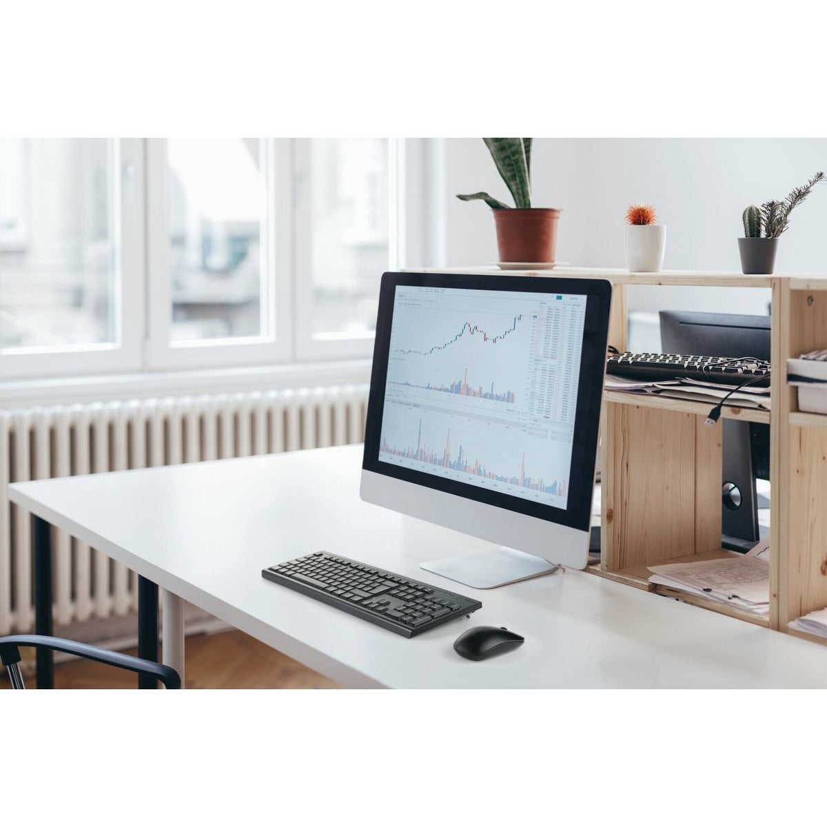 Kensington KM150 EQ trådlöst set med tangentbord och mus