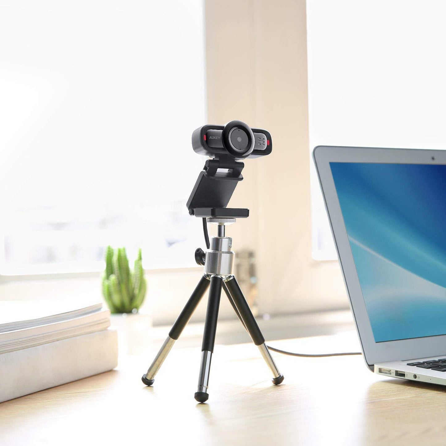 AUKEY PC-LM3 webbkameror 2 MP 1920 x 1080 pixlar USB 2.0 Svart
