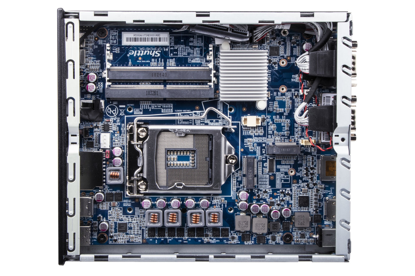 Shuttle DH610 datorhölje & moderkort 1,3L storlek PC Svart LGA 1700