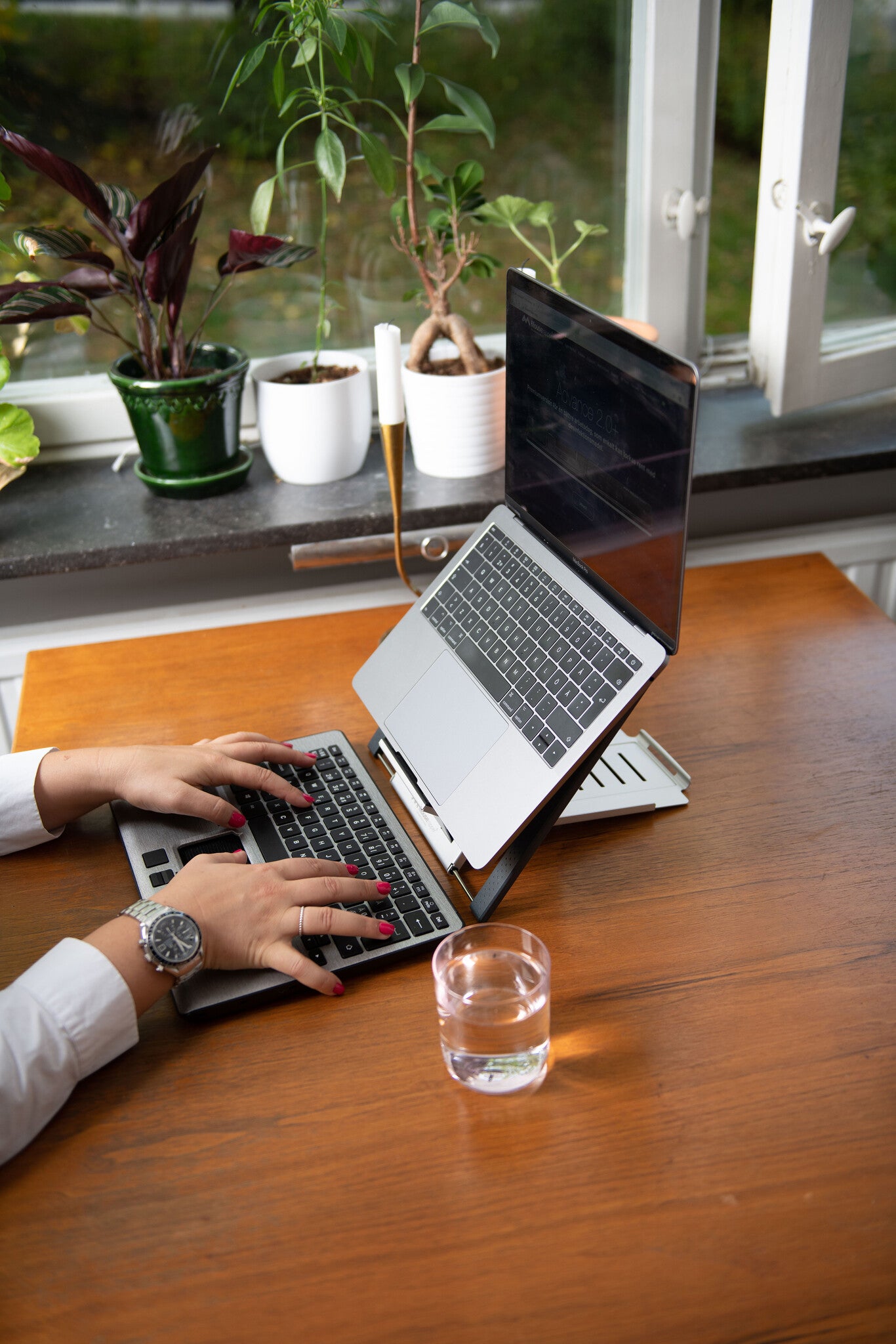 Mousetrapper Alpha tangentbord Mus inkluderad Kontor USB + Bluetooth QWERTY Nordic Silver