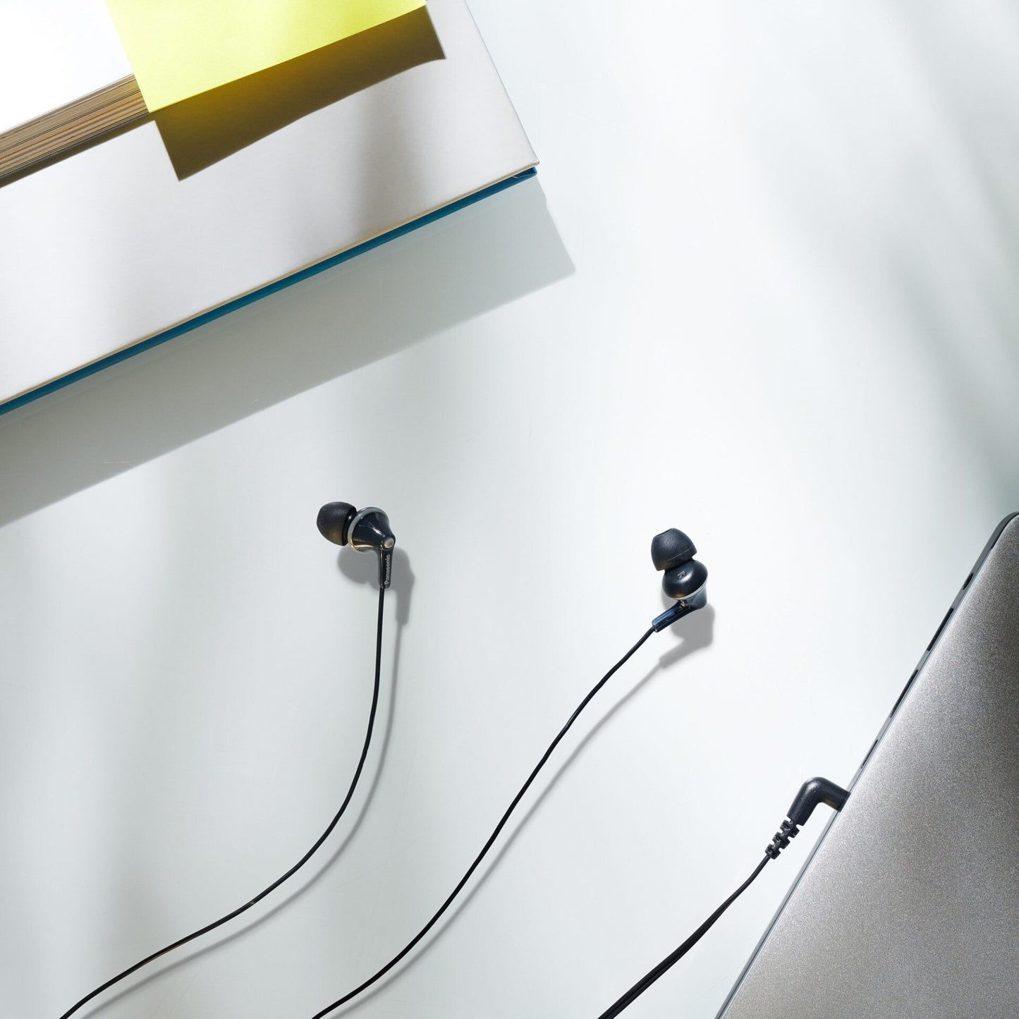 Panasonic RP-HJE125E-K hörlur och headset Hörlurar Kabel I öra Musik Svart