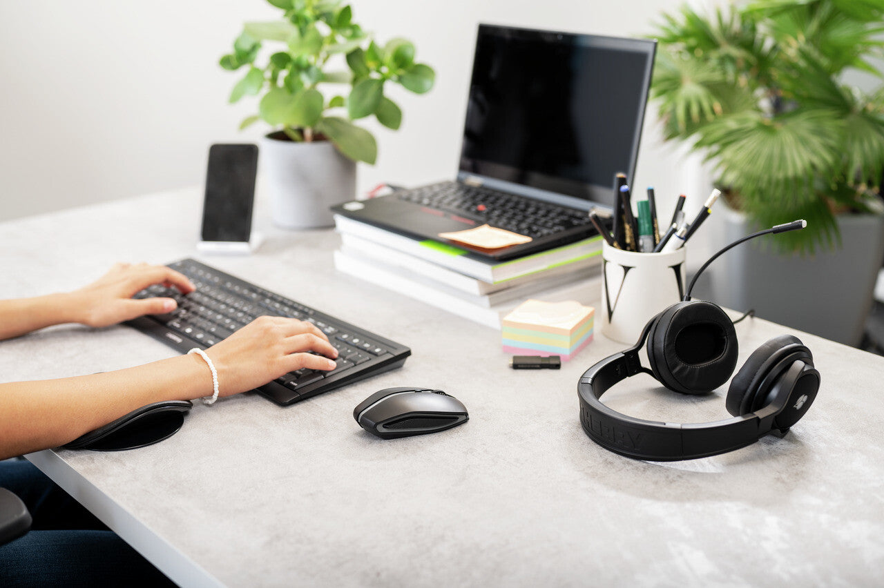 CHERRY GENTIX BT datormöss Spela Ambidextrous Bluetooth Optisk 2000 DPI