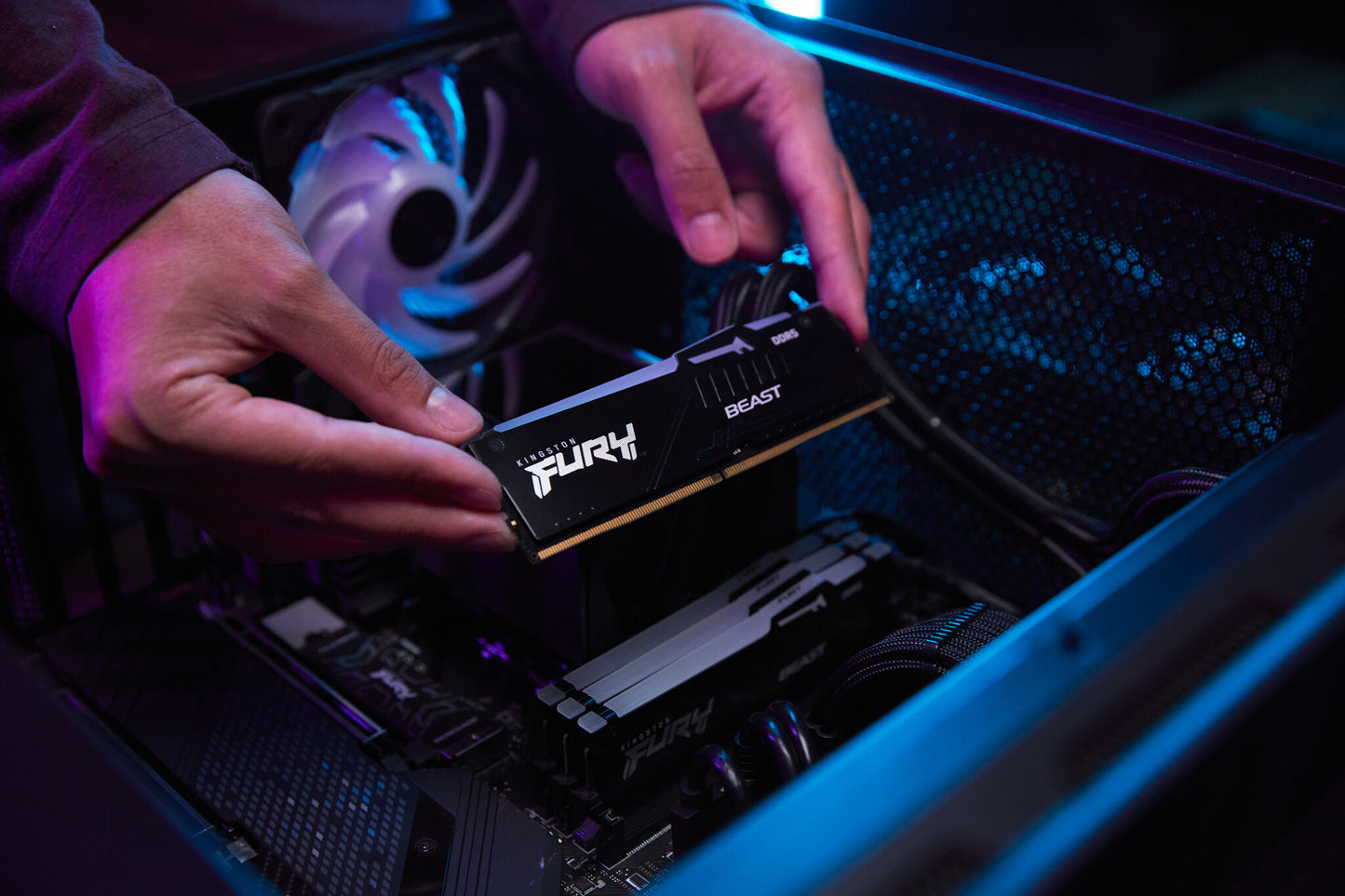 Kingston Technology FURY Beast RGB RAM-minnen 128 GB 4 x 32 GB DDR5 5600 MT/s