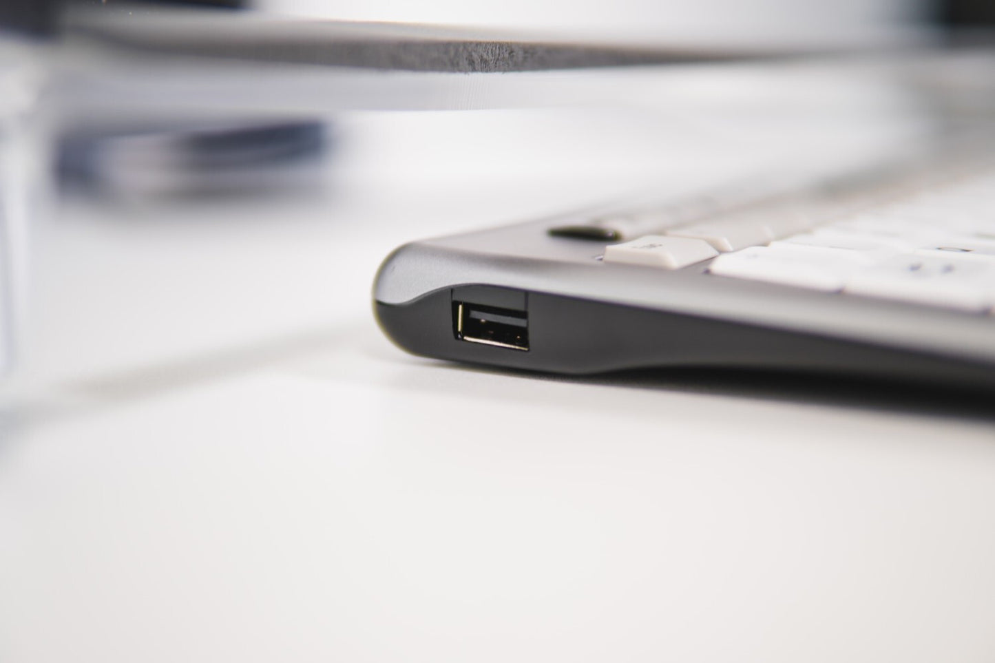 BakkerElkhuizen S-board 840 tangentbord Kontor USB QWERTY Engelska (Storbritannien) Ljusgrå, Vit