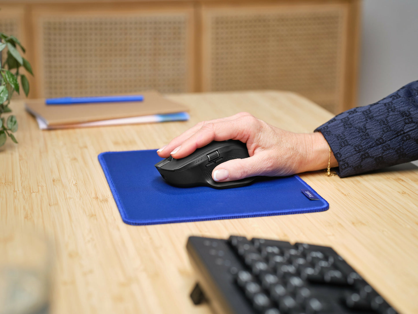 Trust Ozaa+ datormöss Kontor högerhand Trådlös RF + Bluetooth Optisk 3200 DPI