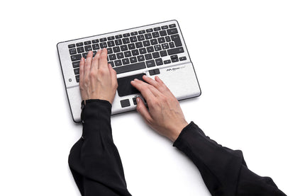 Mousetrapper Alpha - Nordic tangentbord Mus inkluderad Kontor USB + Bluetooth QWERTY Svart, Silver