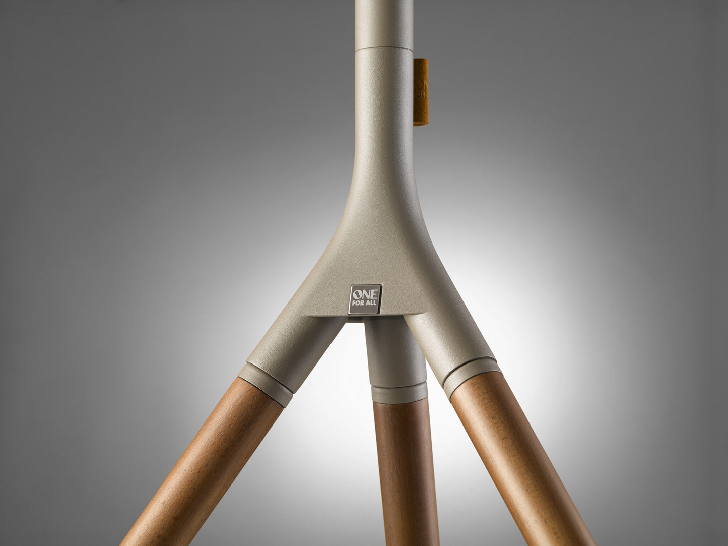 One For All Tripod universellt TV-ställ Dark (32‒65")