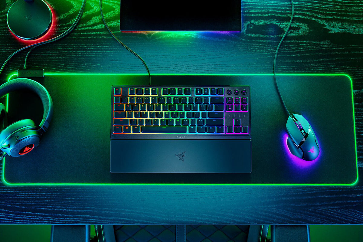 Razer Ornata V3 Tenkeyless tangentbord Spela USB QWERTZ tyska Svart