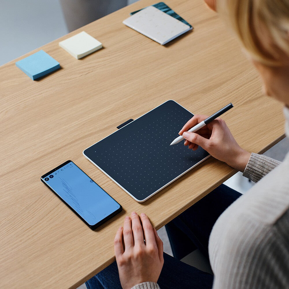 Wacom Intuos One Small ritplattor Grå, Vit 152 x 95 mm USB/Bluetooth