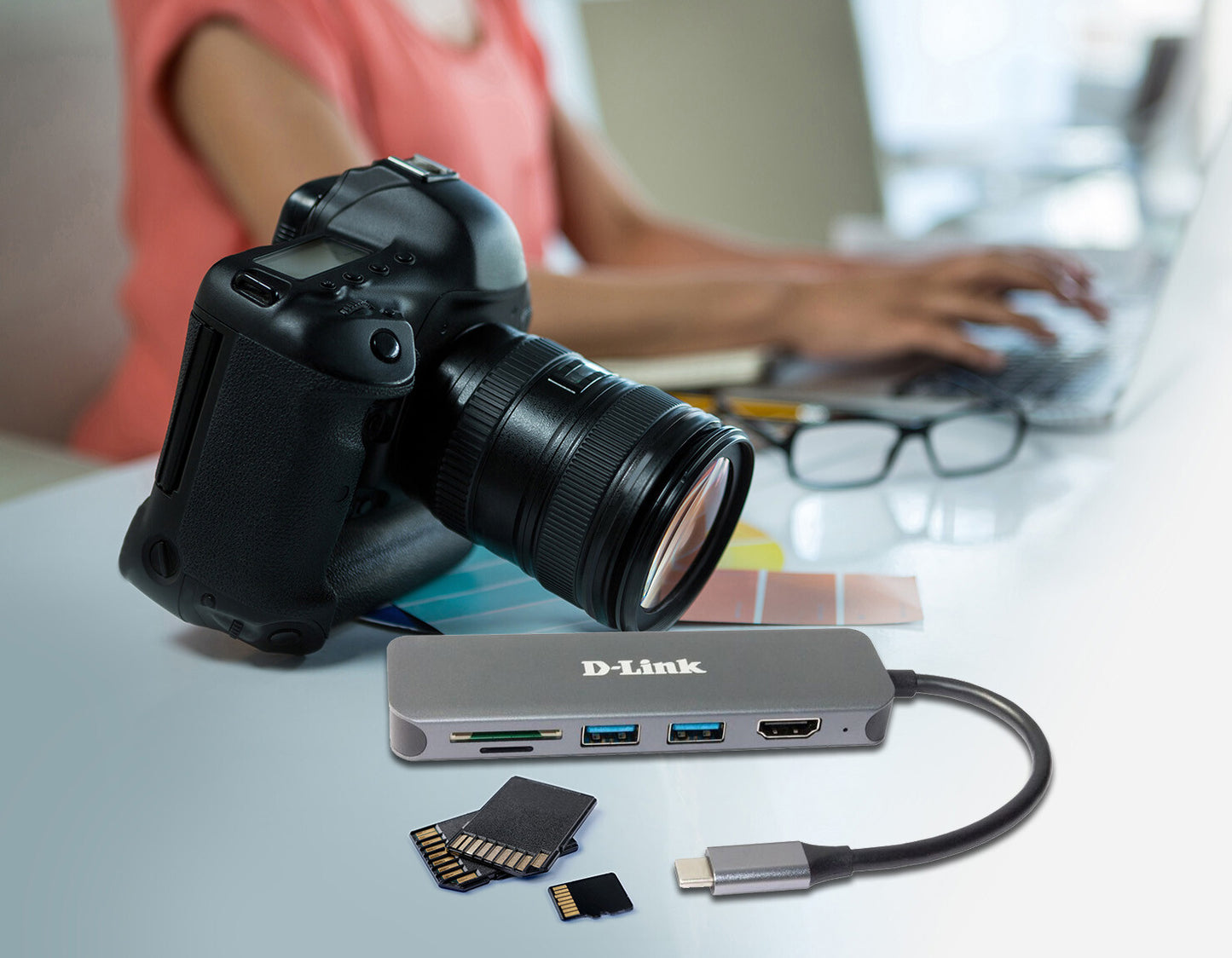 D-Link DUB-2327 dockningsstationer för bärbara datorer Kabel USB Type-C Grå