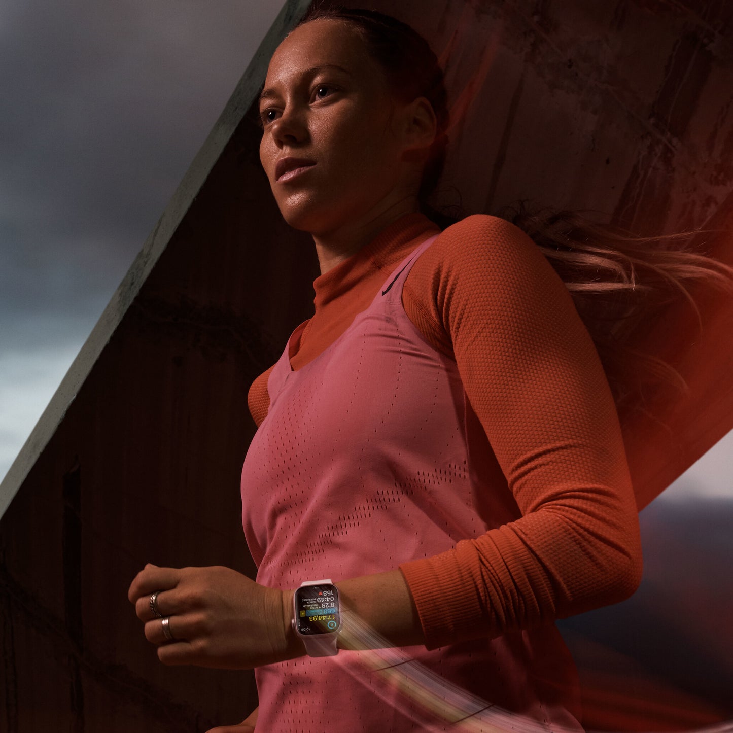 Apple Watch Series 9 45 mm Digital 396 x 484 pixlar Pekskärm Silver Wi-Fi GPS