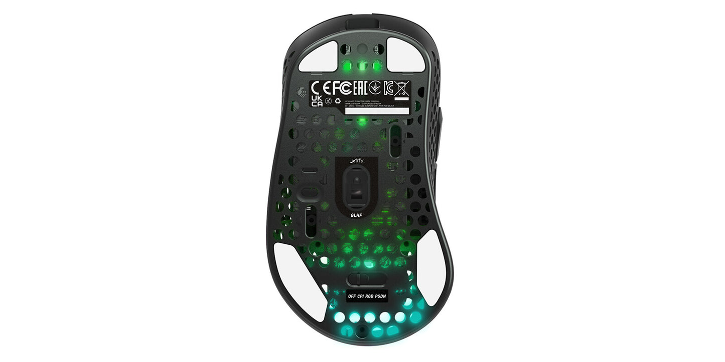 CHERRY XTRFY M4 RGB datormöss Spela högerhand RF Wireless + USB Type-C Optisk 19000 DPI