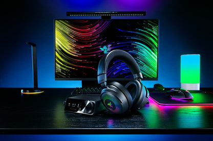 Razer Kraken V4 Pro Headset Kabel & Trådlös Huvudband Spela USB Type-A Bluetooth Svart