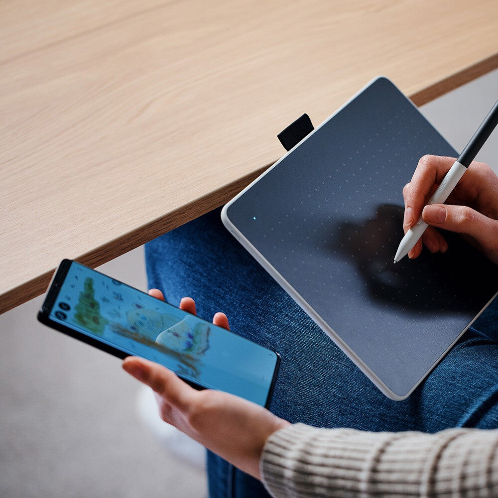 Wacom Intuos One Small ritplattor Grå, Vit 152 x 95 mm USB/Bluetooth