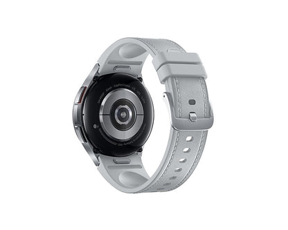 Samsung Galaxy Watch6 Classic SM-R955FZSADBT smartklocka och träningsklocka 3,3 cm (1.3") AMOLED 43 mm Digital 432 x 432 pixlar Pekskärm 4G Silver Wi-Fi GPS
