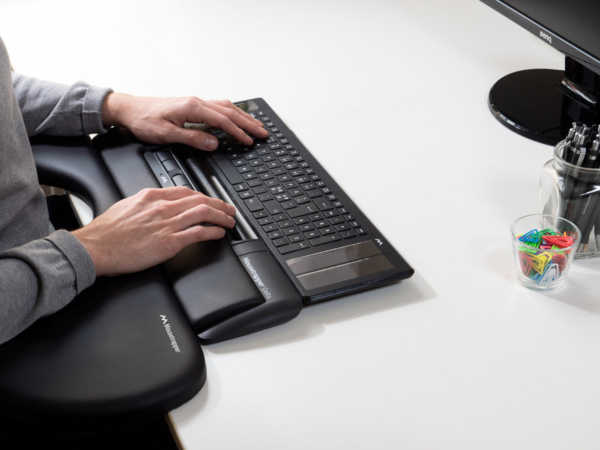 Mousetrapper Advance 2.0 & Type tangentbord Kontor USB + Bluetooth QWERTY Nordic Svart