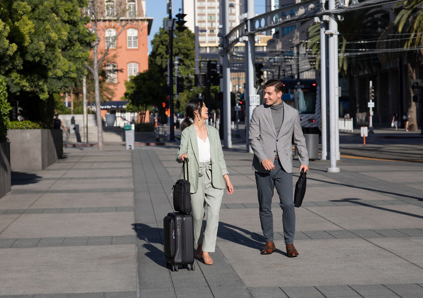 HP Renew Business 14,1 tum väska för bärbar dator