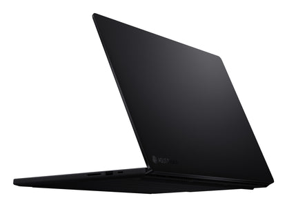 ASUS ProArt P16 H7606WW-SE002X Copilot+ PC AMD Ryzen AI 9 HX 370 Bärbar dator 40,6 cm (16") Pekskärm WQUXGA 64 GB LPDDR5x-SDRAM 2 TB SSD NVIDIA GeForce RTX 5080 Laptop GPU Wi-Fi 7 (802.11be) Windows 11 Pro tyska Svart