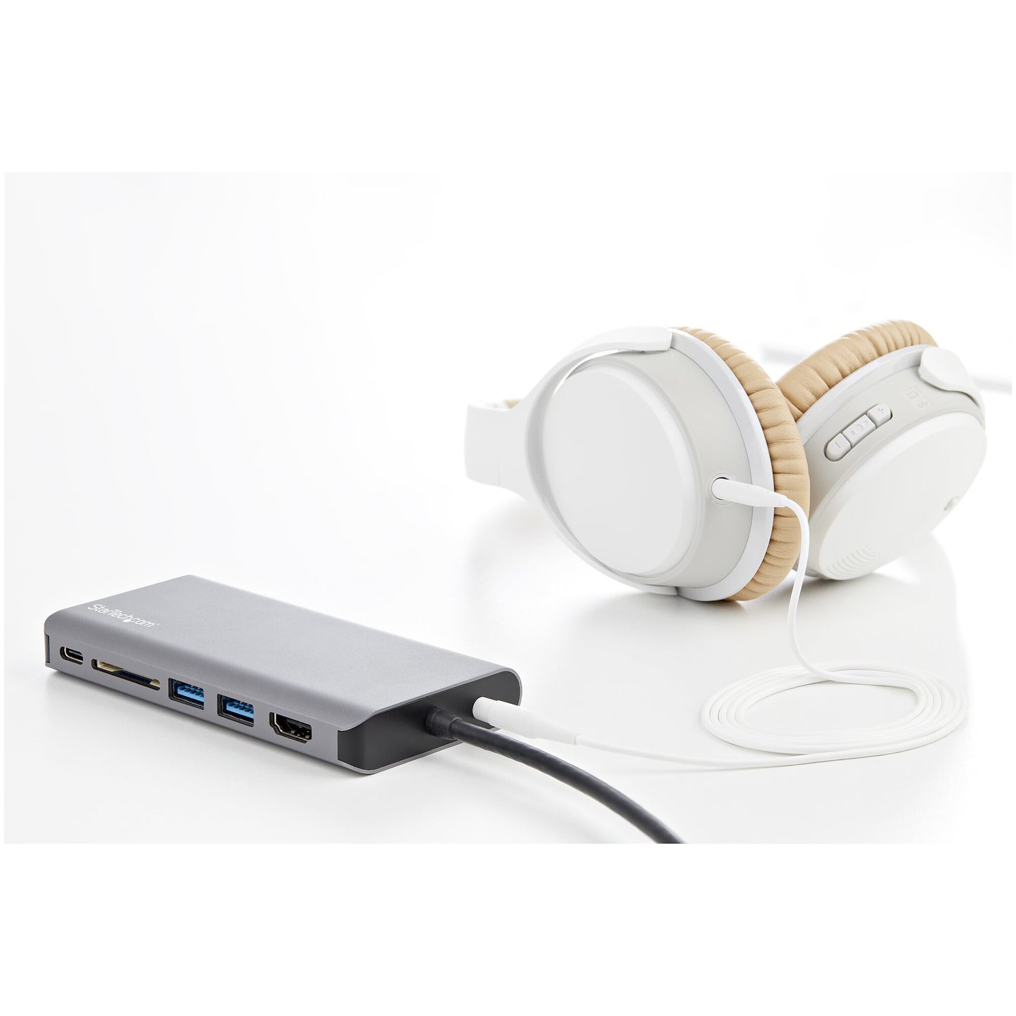 StarTech.com USB C-multiportadapter - USB-C Mini-resedocka med 4K HDMI eller 1080p VGA - 3x USB 3.0-hubb, SD, GbE, Audio, 100 W PD Pass-through - Bärbar dockningsstation för bärbar dator/surfplatta