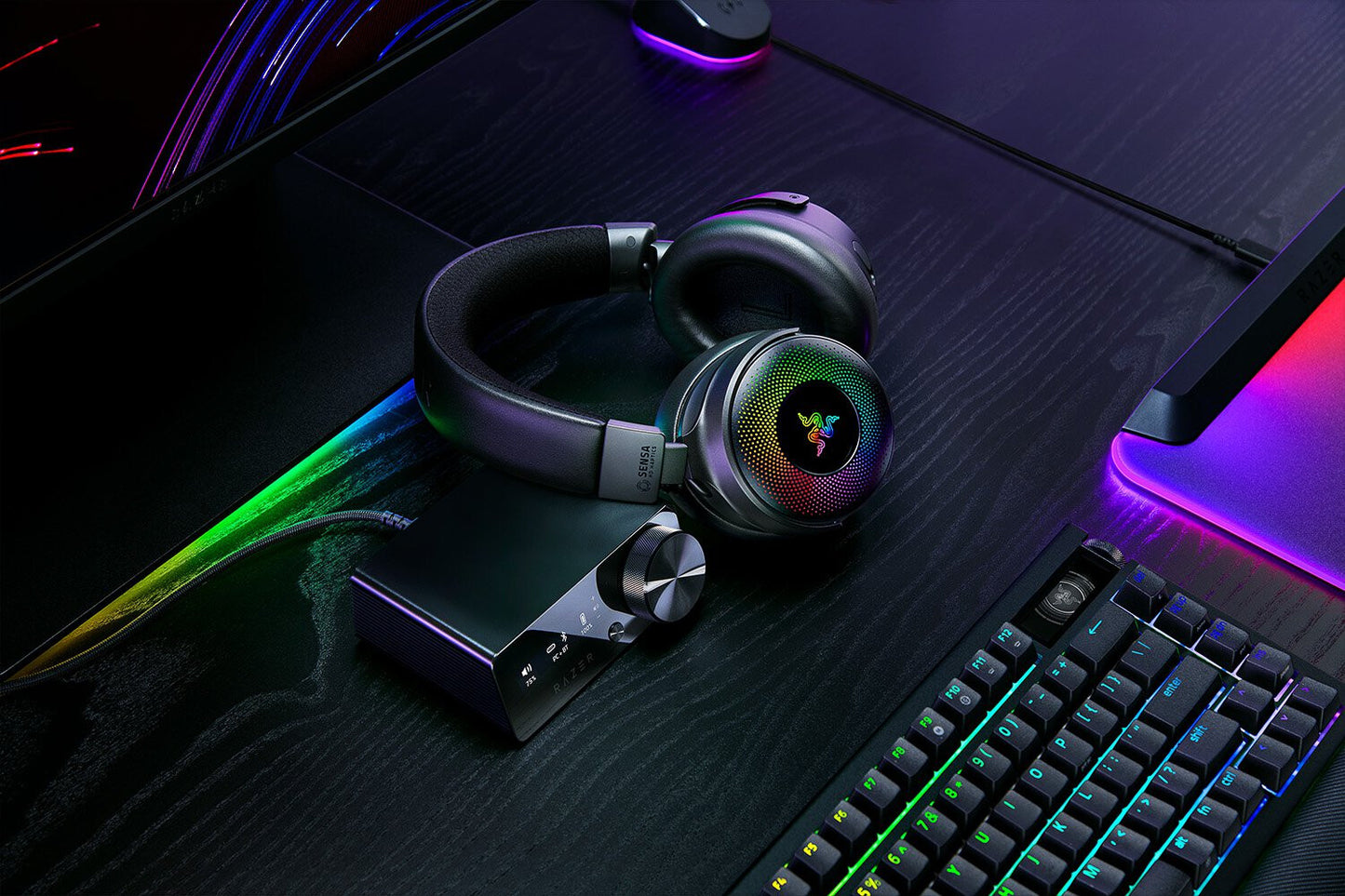 Razer Kraken V4 Pro Headset Kabel & Trådlös Huvudband Spela USB Type-A Bluetooth Svart