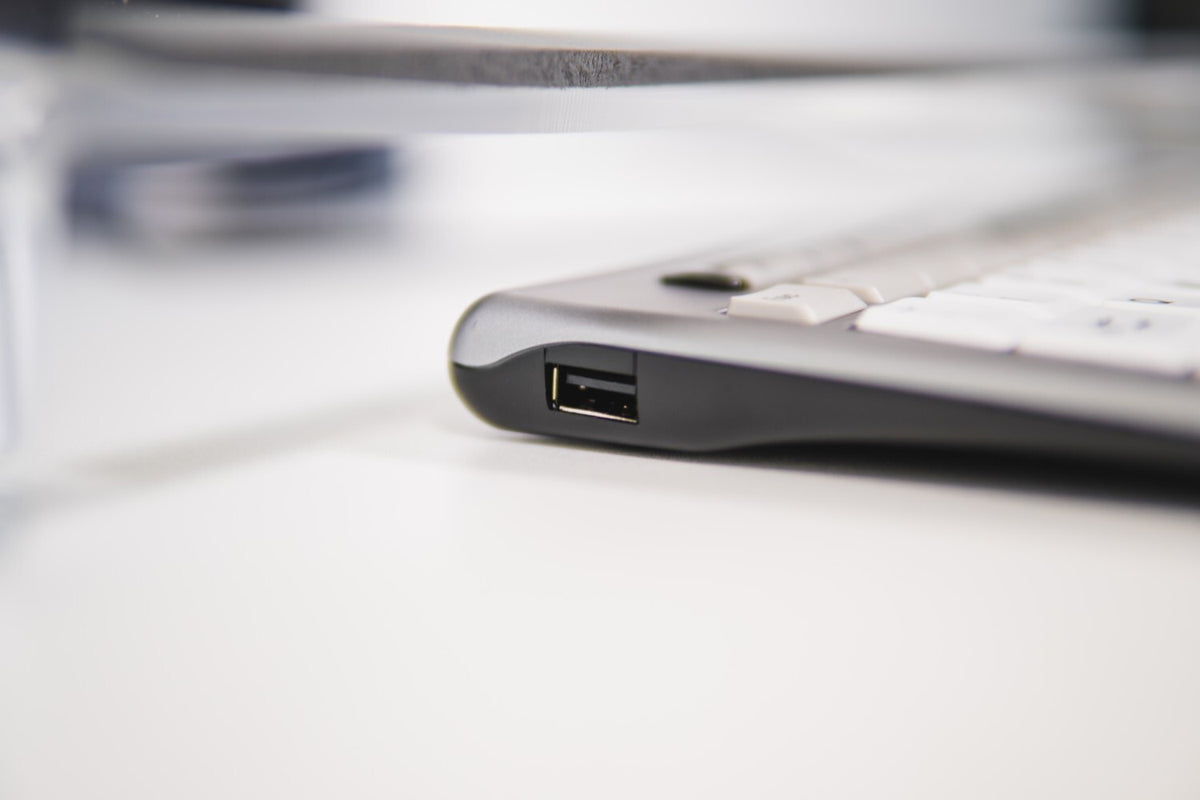 BakkerElkhuizen S-board 840 tangentbord Kontor USB QWERTY Engelska (Storbritannien) Ljusgrå, Vit