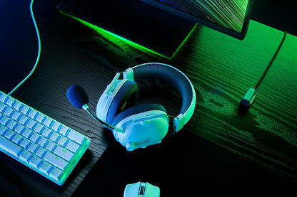 Razer BlackShark V2 Pro Headset Trådlös Huvudband Spela Bluetooth Vit