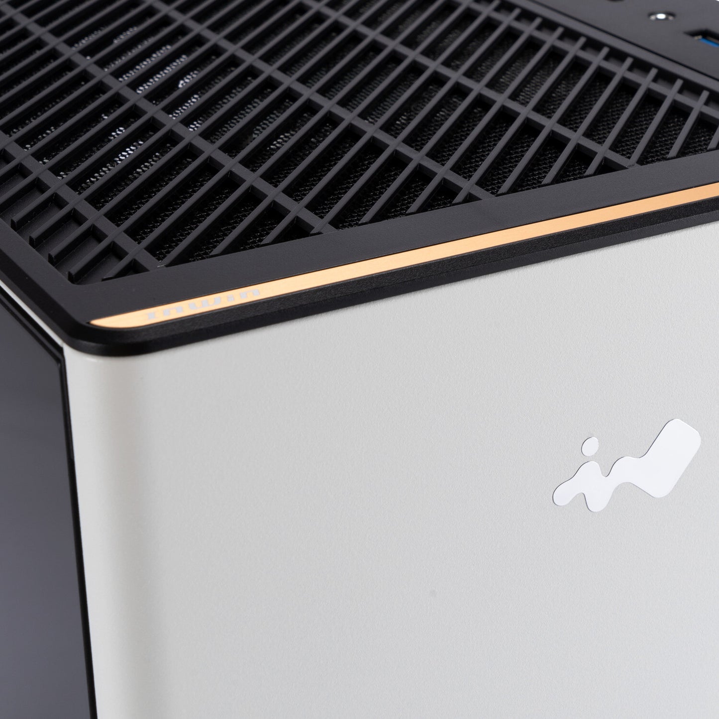 In Win A3 Mini Tower Vit